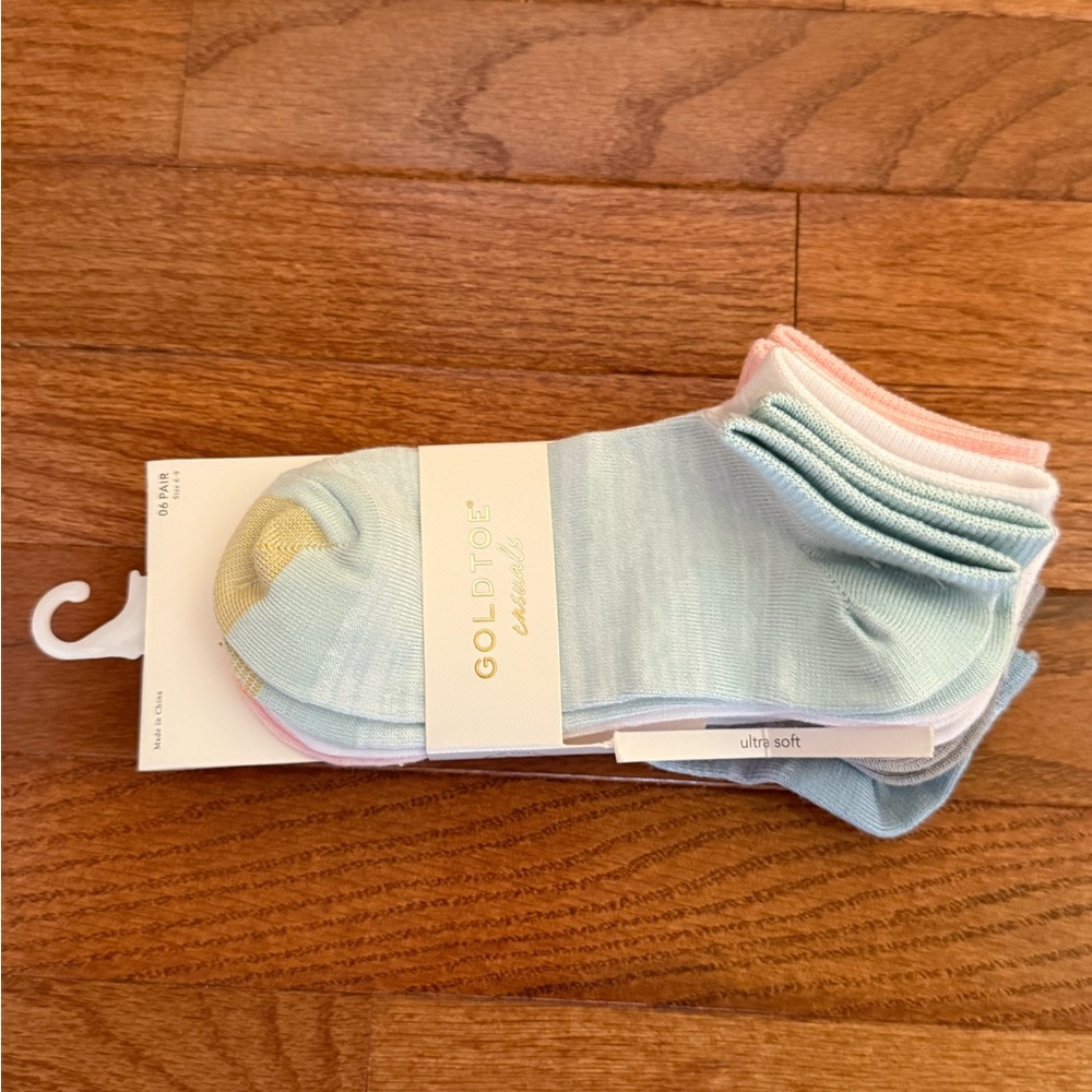 Gold Toe Soft Pastel Casual Socks for Men